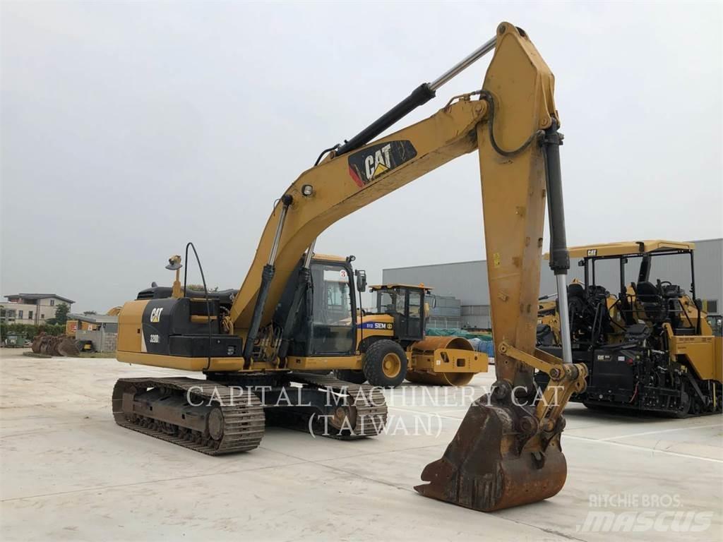 CAT 320D2 Vikšriniai ekskavatoriai