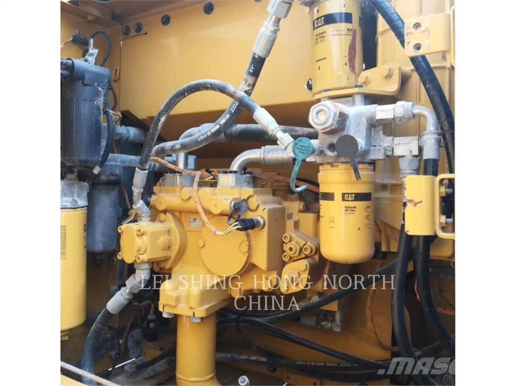 CAT 320D2 Vikšriniai ekskavatoriai