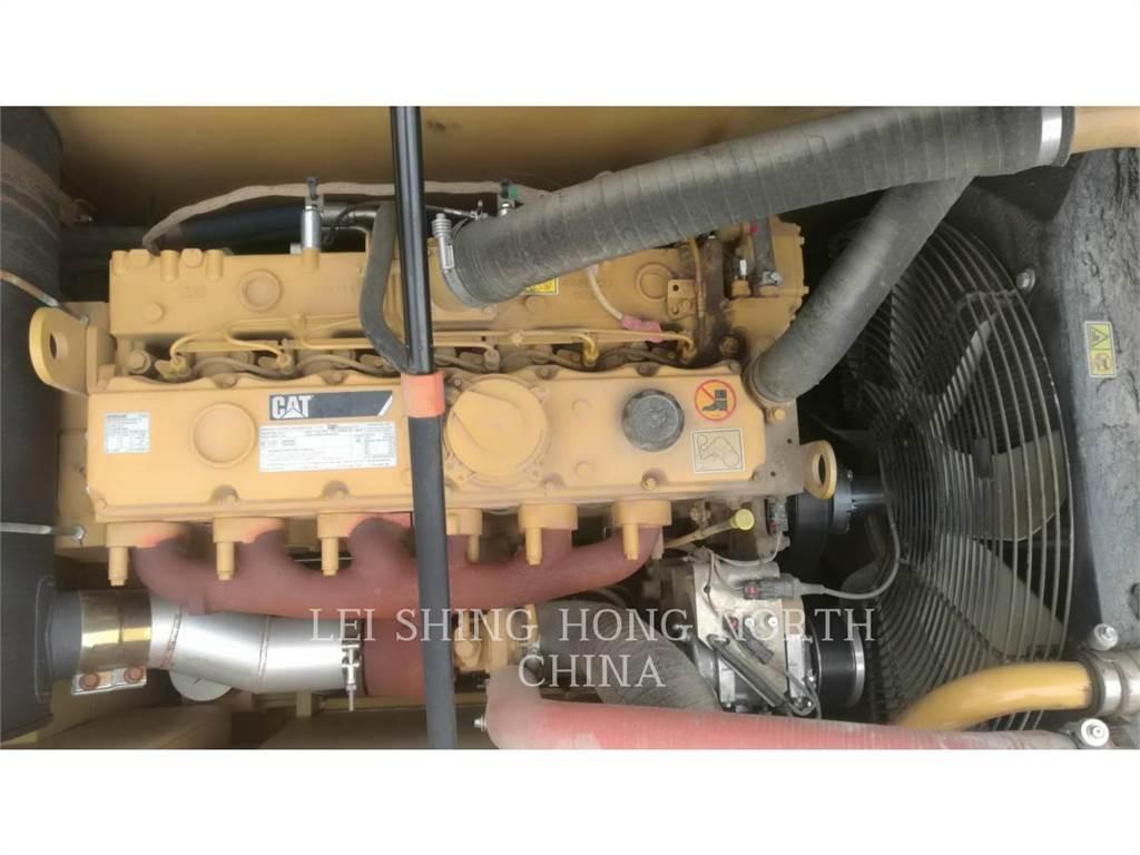 CAT 320D2 Vikšriniai ekskavatoriai