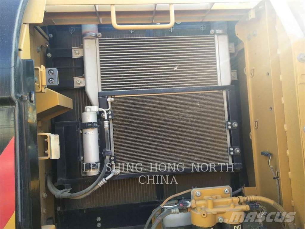 CAT 320D2GC Vikšriniai ekskavatoriai