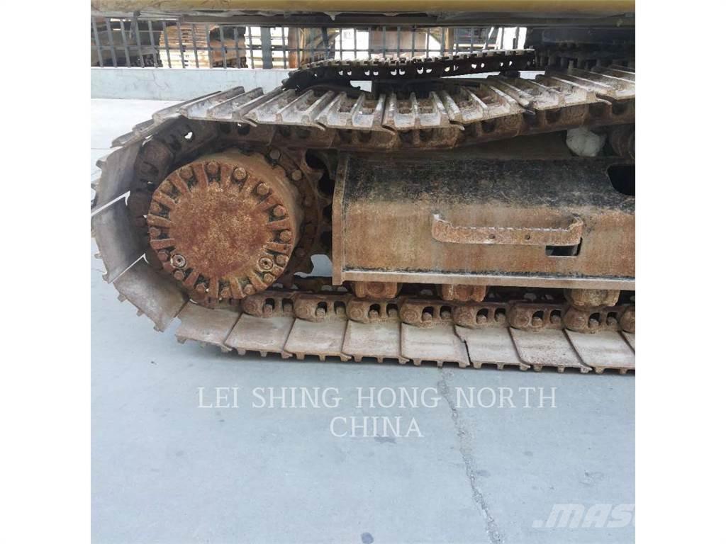 CAT 320D2L Vikšriniai ekskavatoriai