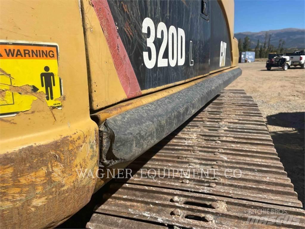 CAT 320DL Vikšriniai ekskavatoriai