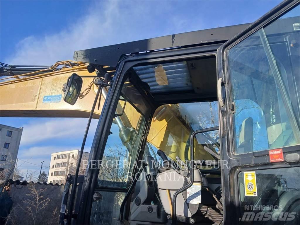 CAT 320FL Vikšriniai ekskavatoriai