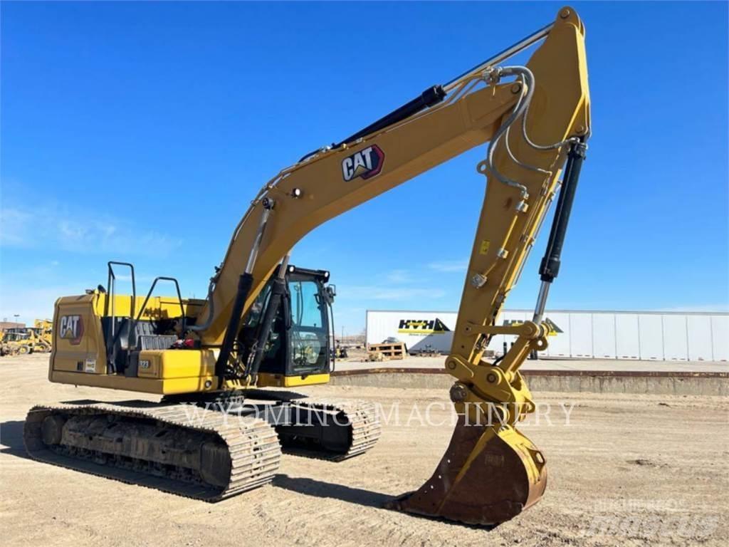 CAT 323 Vikšriniai ekskavatoriai