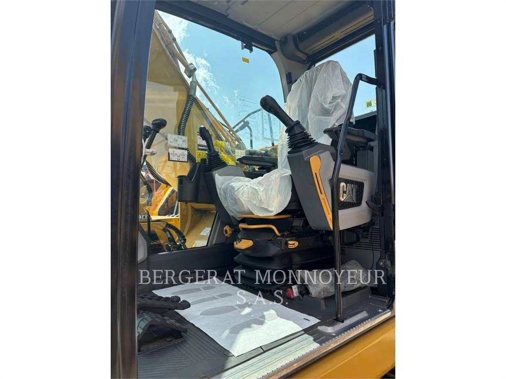 CAT 323 Vikšriniai ekskavatoriai