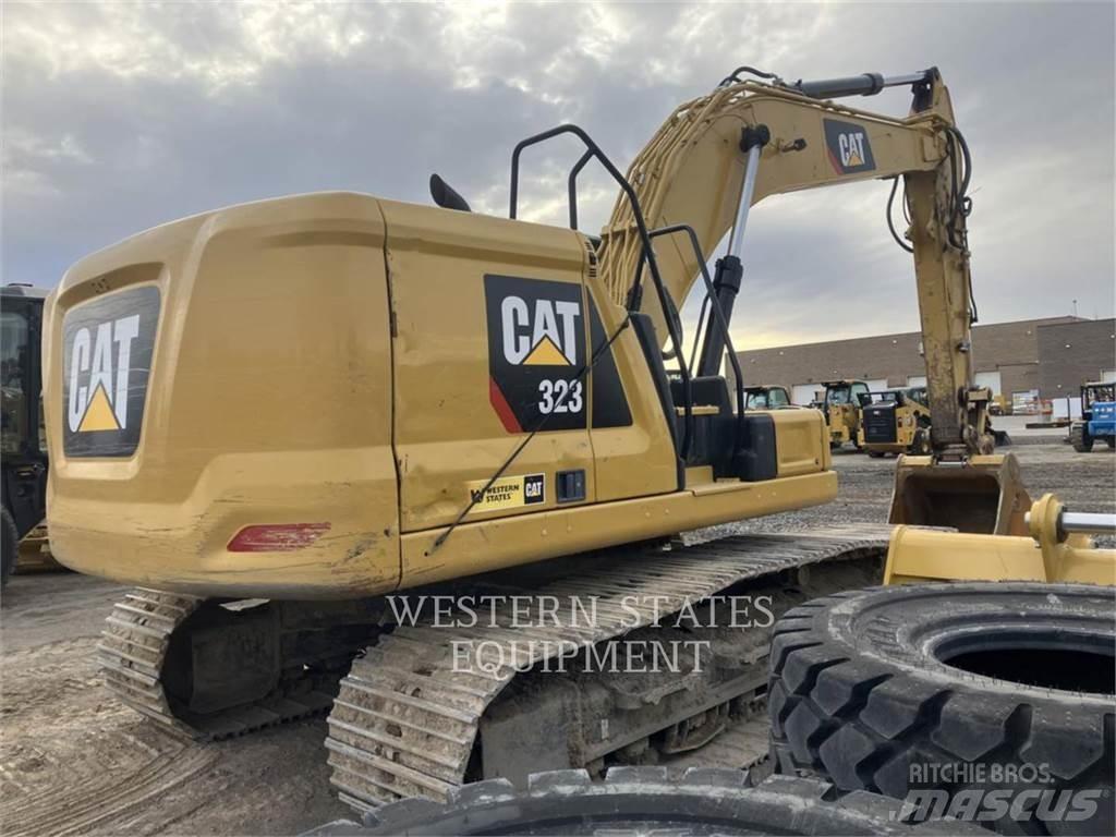 CAT 323 Vikšriniai ekskavatoriai