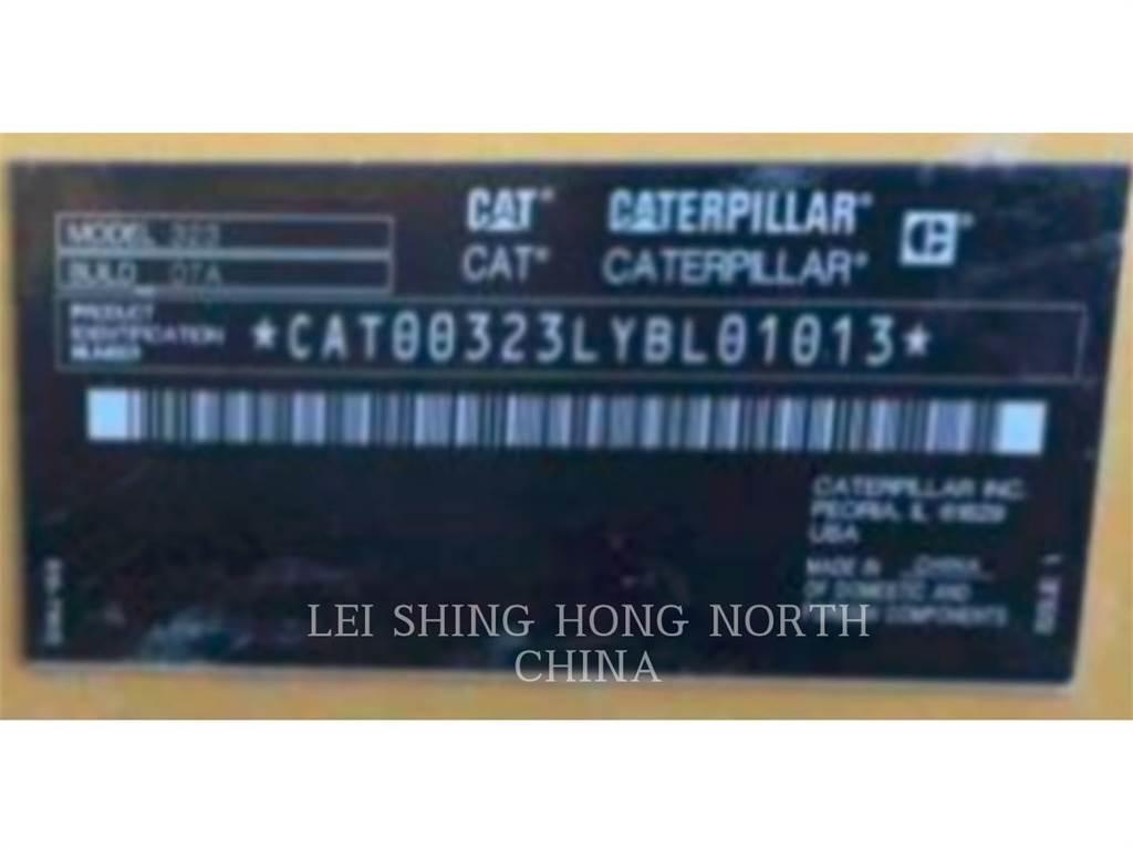 CAT 323-07 Vikšriniai ekskavatoriai