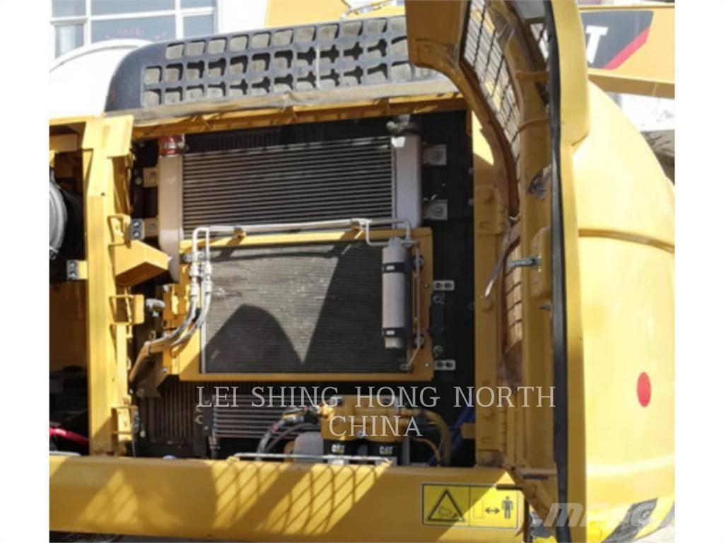 CAT 323-07 Vikšriniai ekskavatoriai