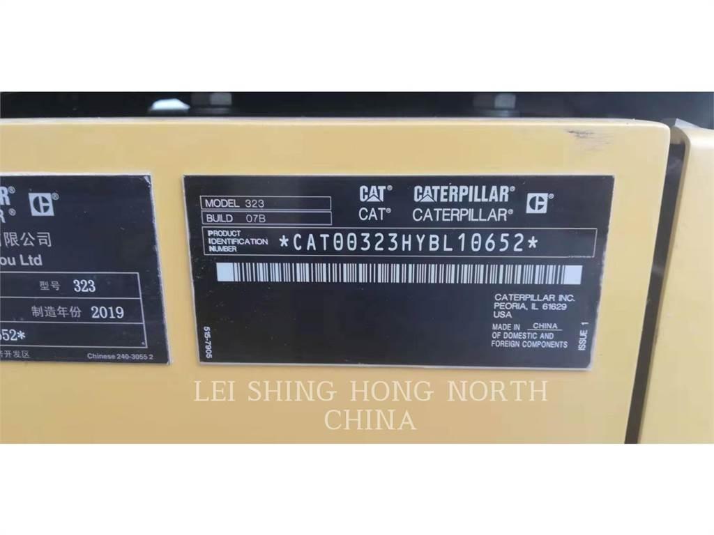 CAT 323-07 Vikšriniai ekskavatoriai
