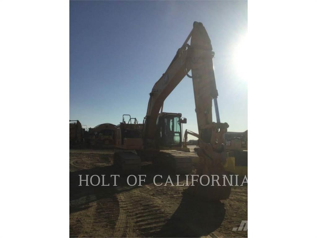 CAT 323 3W Vikšriniai ekskavatoriai