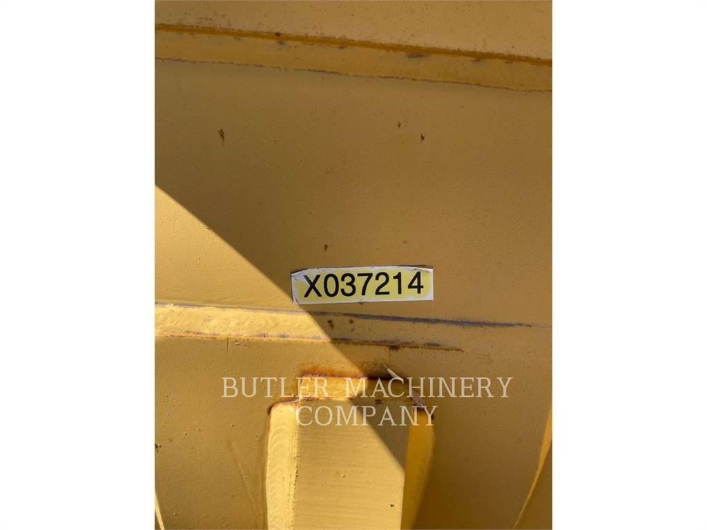 CAT 323 BUCKET Kaušai