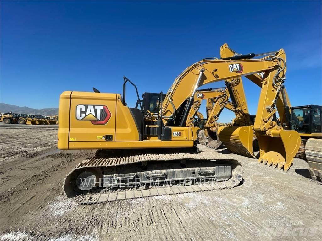 CAT 323 CF Vikšriniai ekskavatoriai