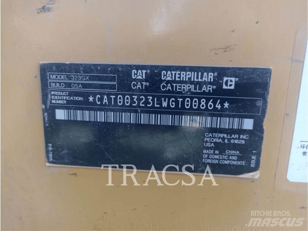 CAT 323 GX Vikšriniai ekskavatoriai