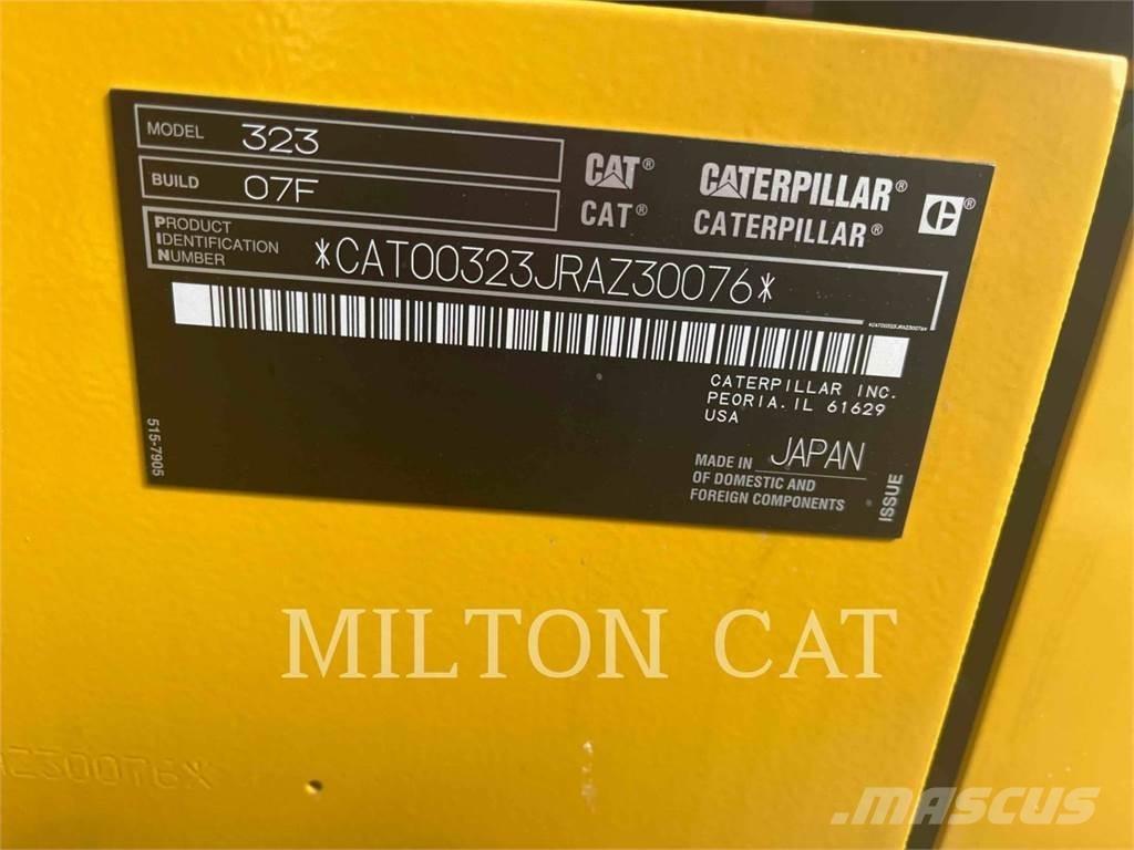 CAT 32307 Vikšriniai ekskavatoriai