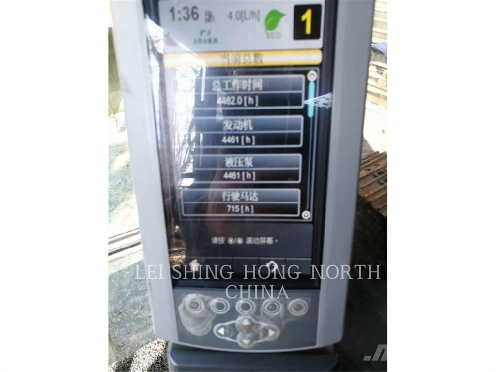 CAT 323D2L Vikšriniai ekskavatoriai