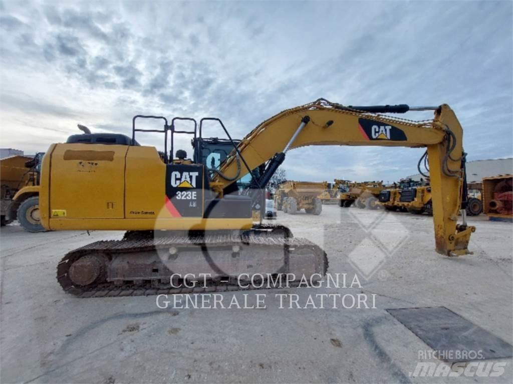 CAT 323E Vikšriniai ekskavatoriai