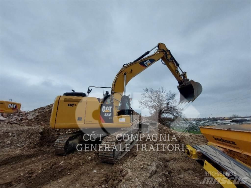 CAT 323F Vikšriniai ekskavatoriai