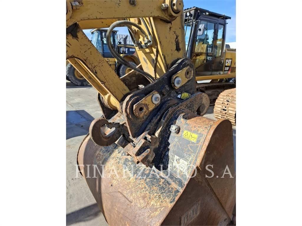 CAT 323F Vikšriniai ekskavatoriai