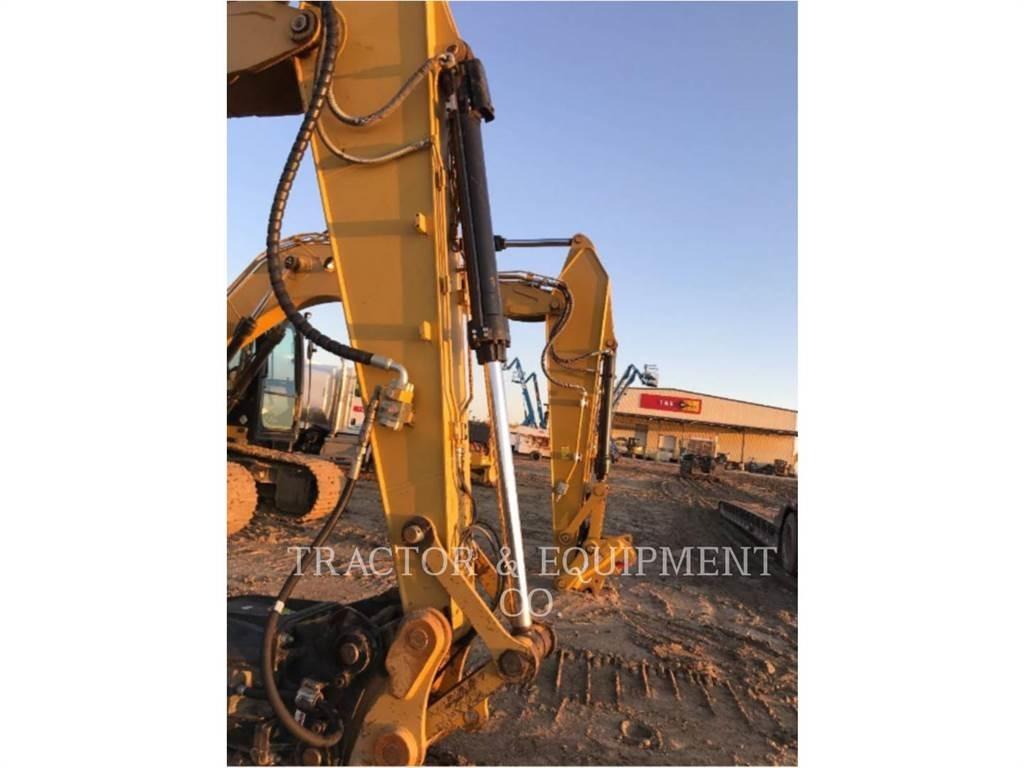 CAT 323F L Vikšriniai ekskavatoriai