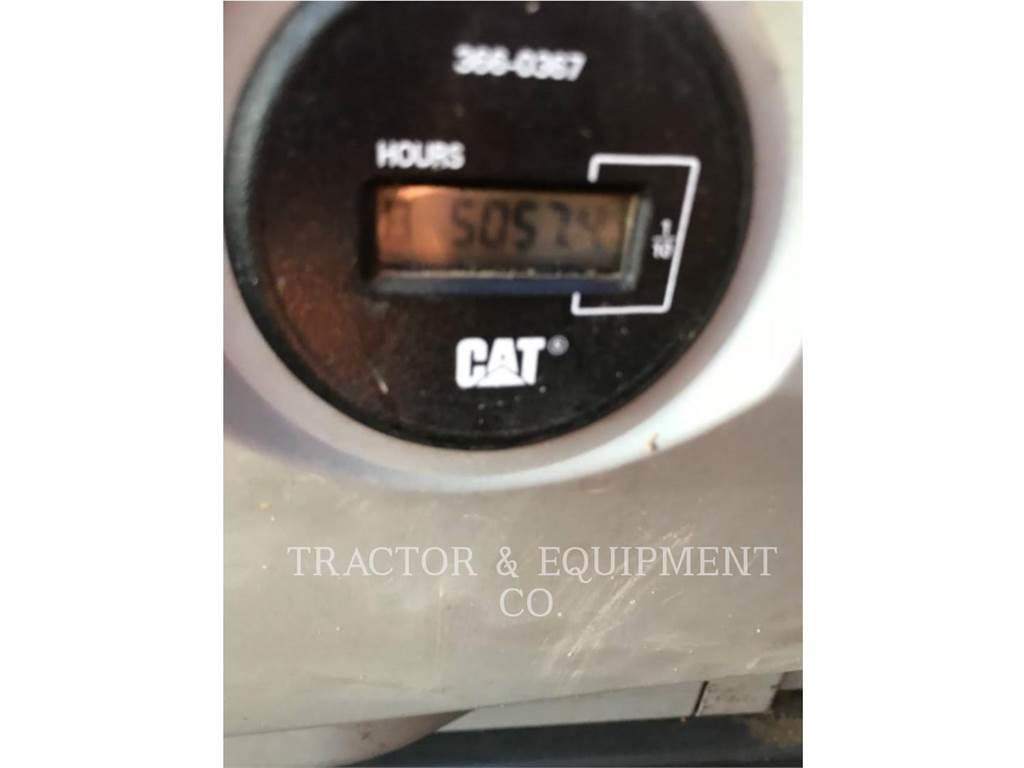 CAT 323F L Vikšriniai ekskavatoriai