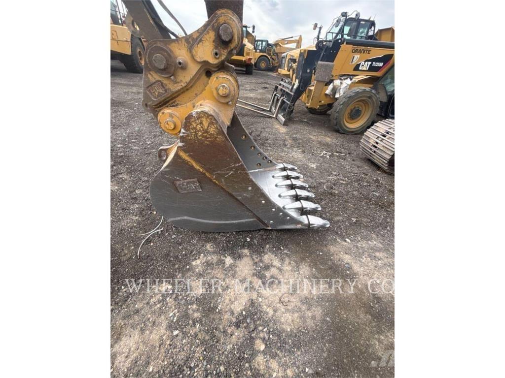 CAT 323F L CF Vikšriniai ekskavatoriai