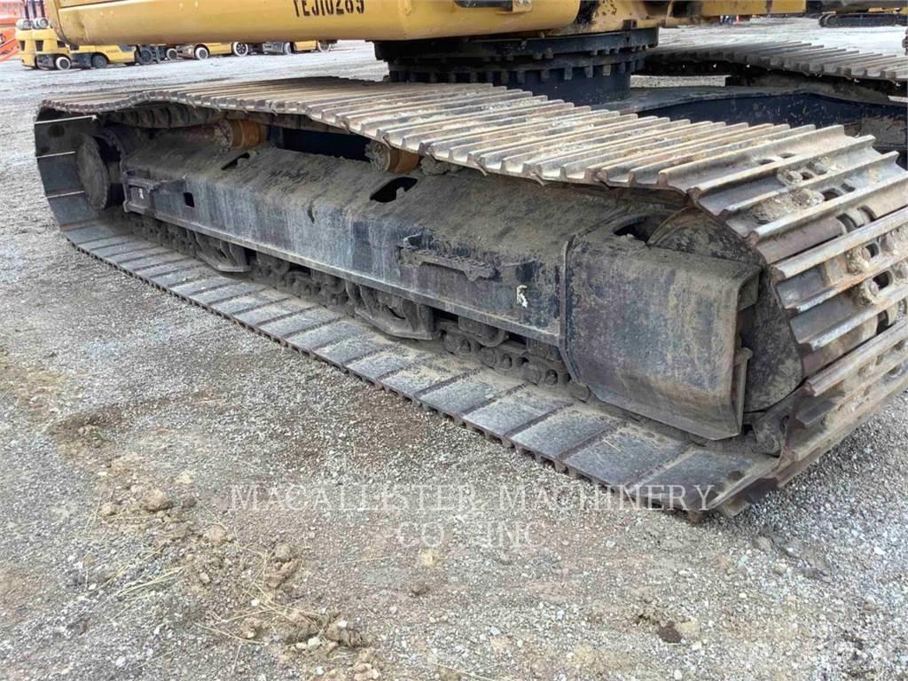 CAT 323FL Vikšriniai ekskavatoriai