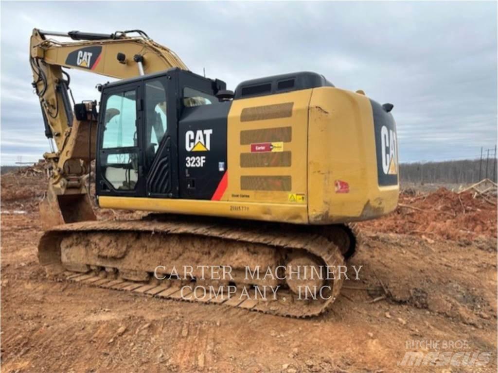 CAT 323FL Vikšriniai ekskavatoriai