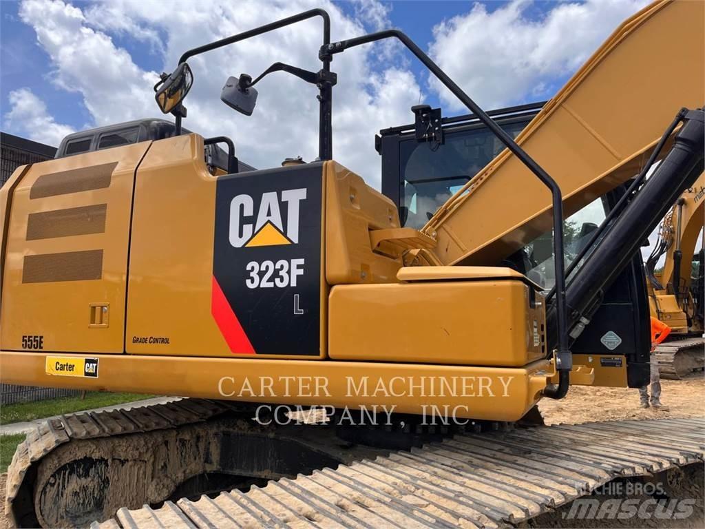 CAT 323FL Vikšriniai ekskavatoriai
