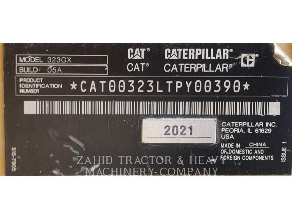 CAT 323GX Vikšriniai ekskavatoriai