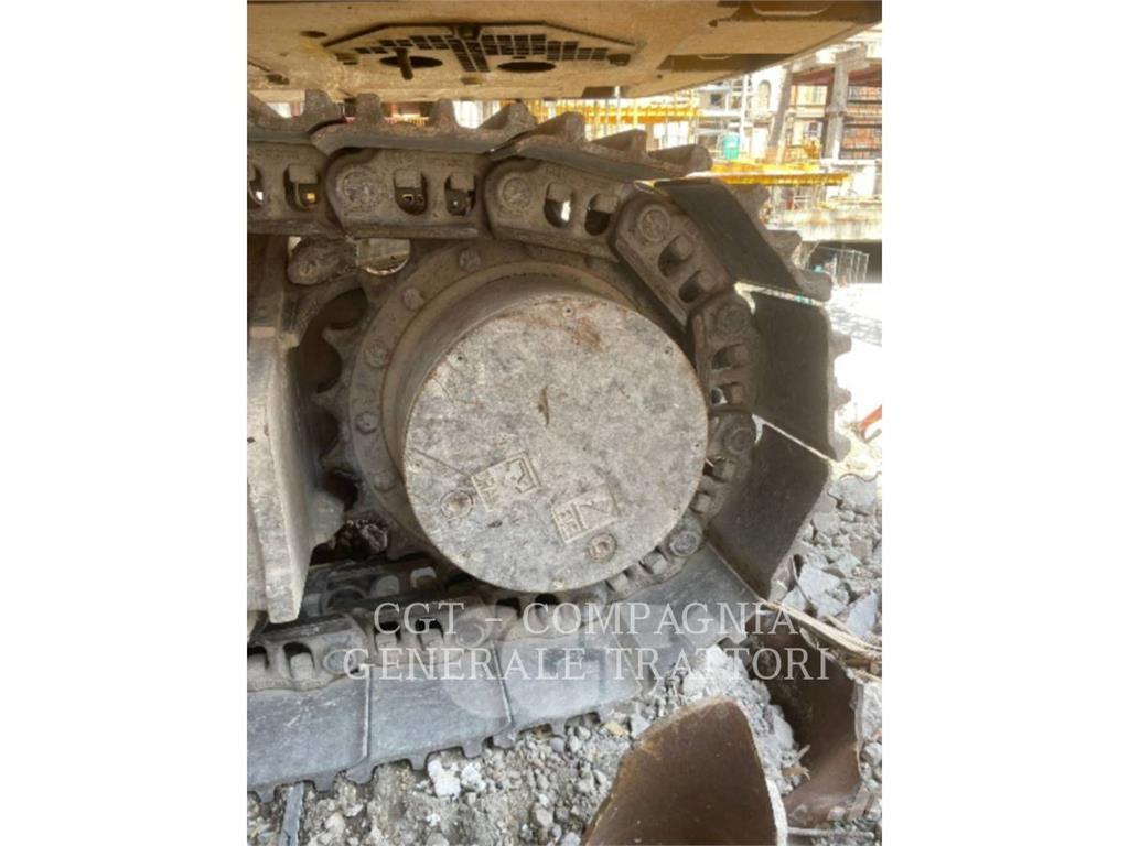 CAT 323LN Vikšriniai ekskavatoriai