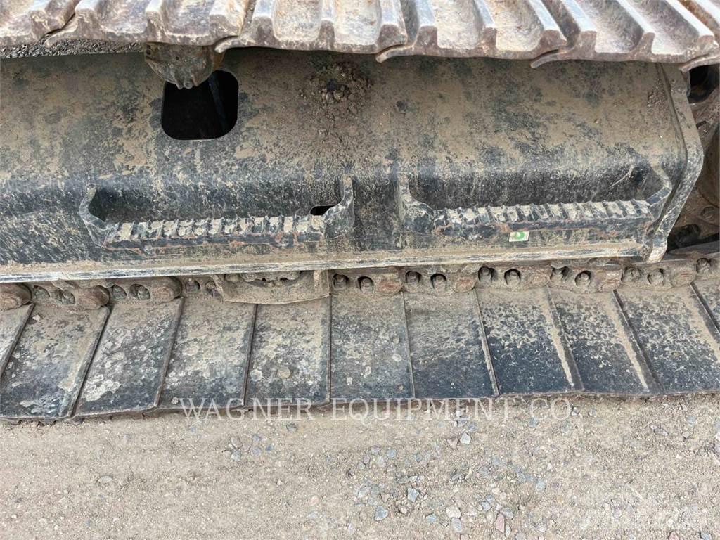 CAT 325 Vikšriniai ekskavatoriai