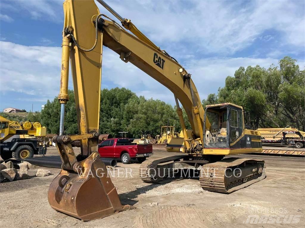 CAT 325 Vikšriniai ekskavatoriai