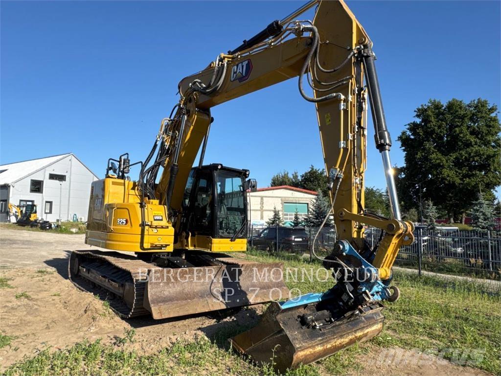 CAT 325 Vikšriniai ekskavatoriai