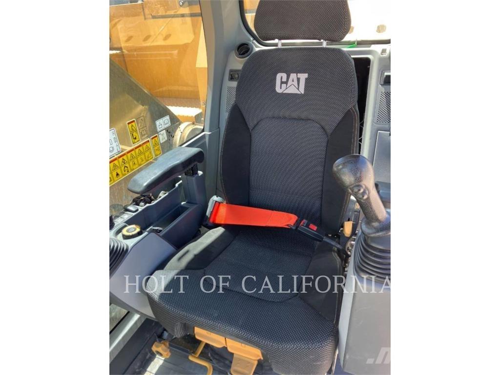 CAT 325 2D Vikšriniai ekskavatoriai