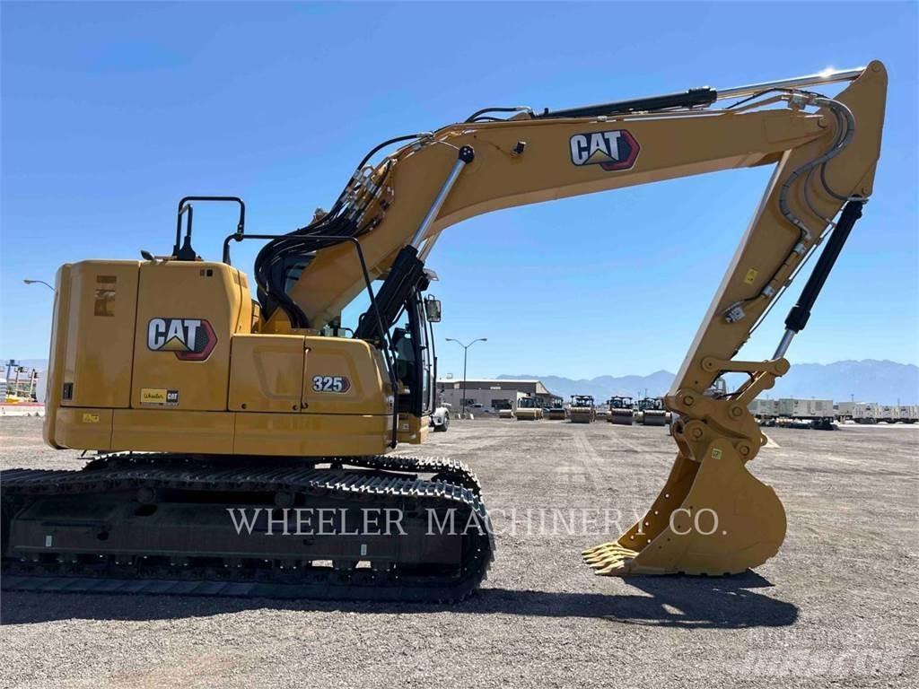 CAT 325 CF Vikšriniai ekskavatoriai