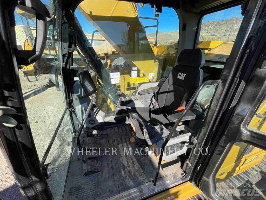 CAT 325 CF Vikšriniai ekskavatoriai