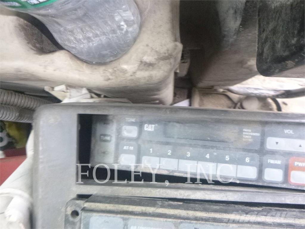 CAT 325CCR Vikšriniai ekskavatoriai