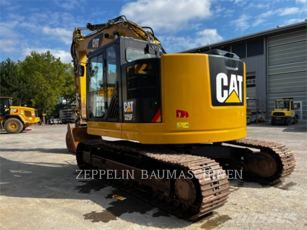 CAT 325FL Vikšriniai ekskavatoriai