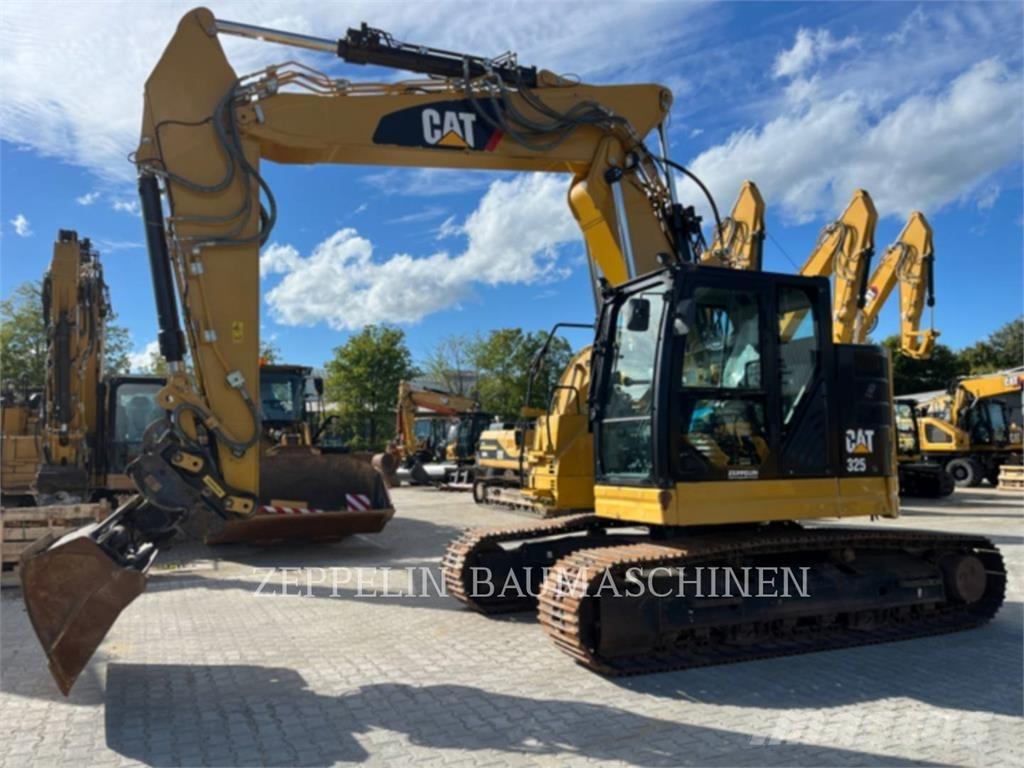 CAT 325FL Vikšriniai ekskavatoriai