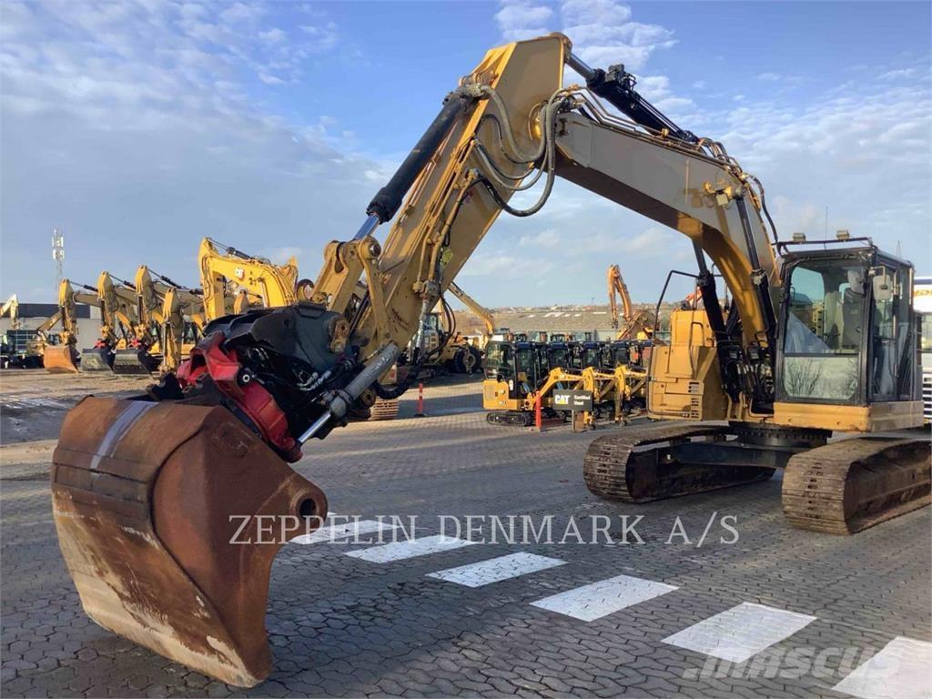 CAT 325FLCR Vikšriniai ekskavatoriai