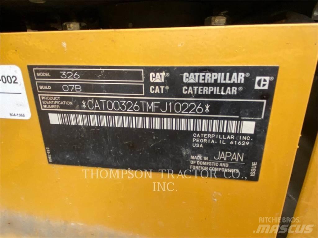 CAT 326 Vikšriniai ekskavatoriai