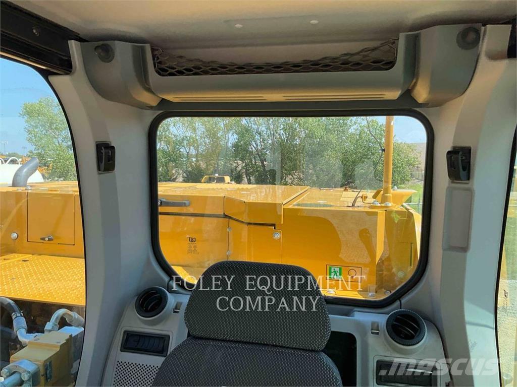 CAT 326-079I Vikšriniai ekskavatoriai