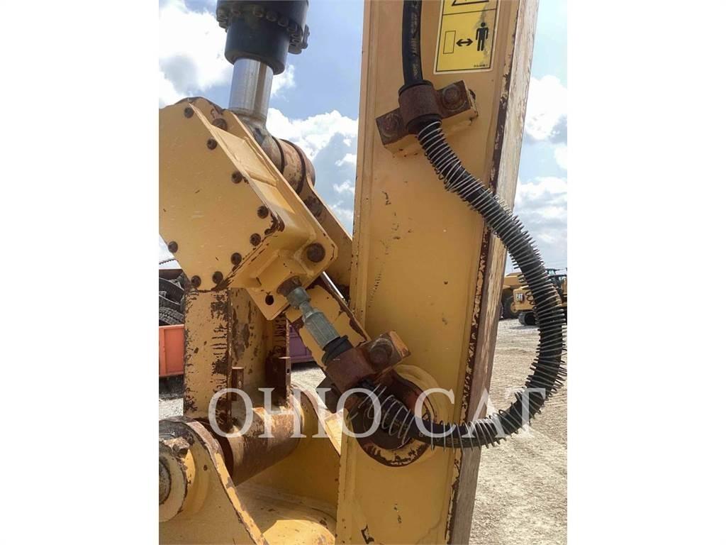 CAT 326 SLR Vikšriniai ekskavatoriai