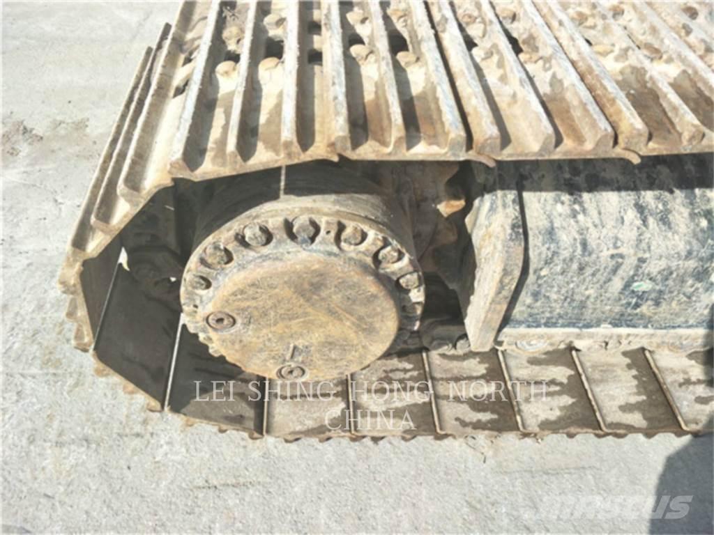 CAT 326D2L Vikšriniai ekskavatoriai