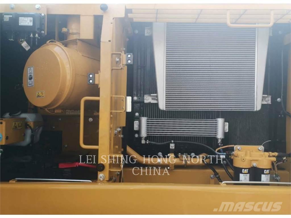 CAT 326D2L Vikšriniai ekskavatoriai