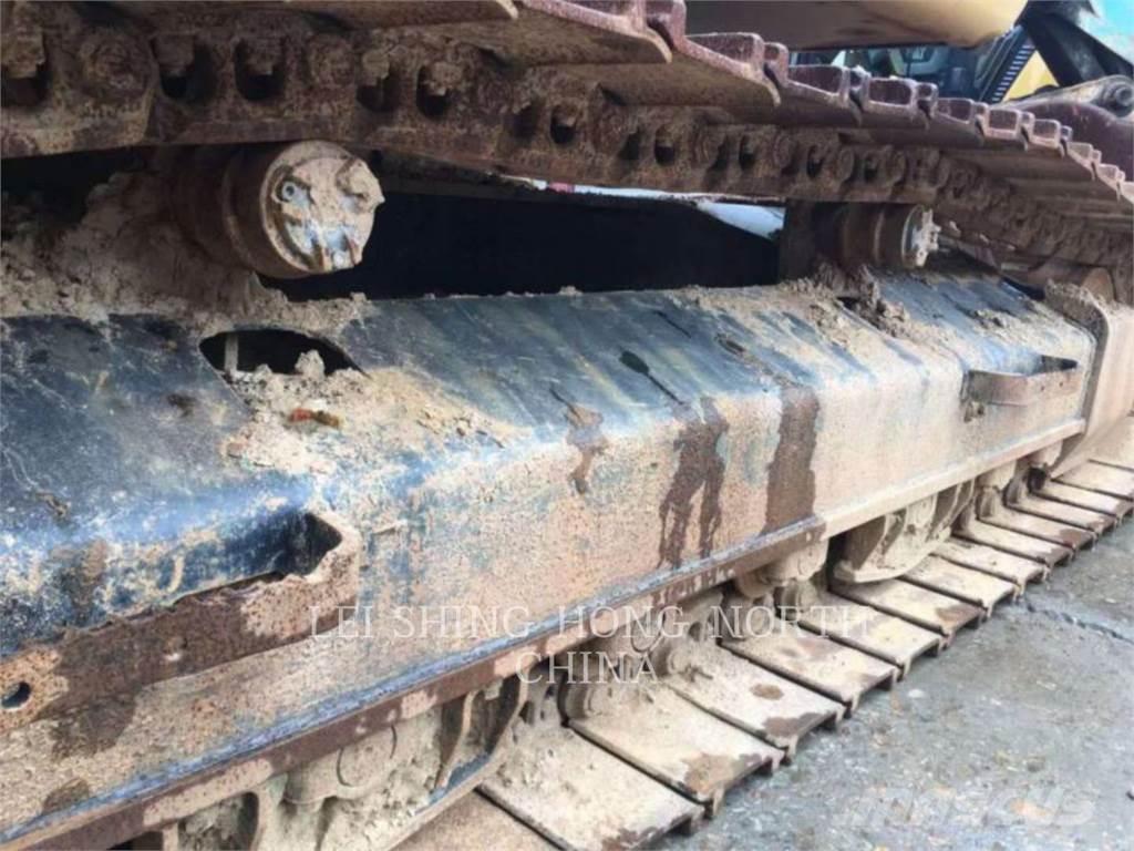 CAT 326D2L Vikšriniai ekskavatoriai