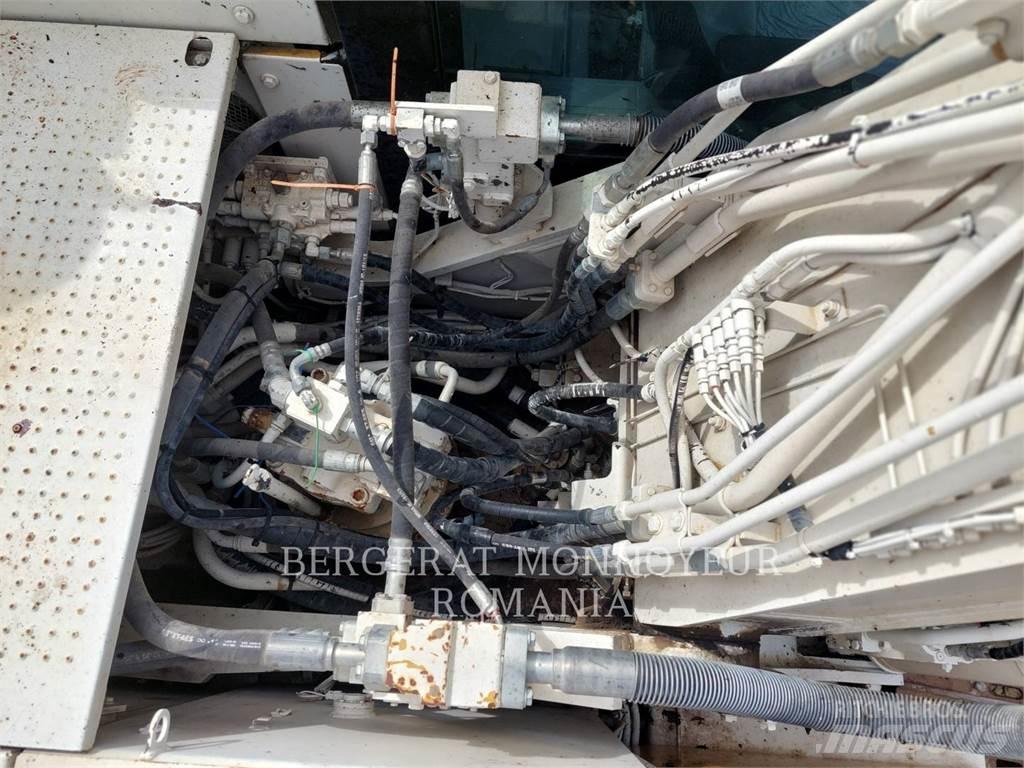 CAT 326FL Vikšriniai ekskavatoriai
