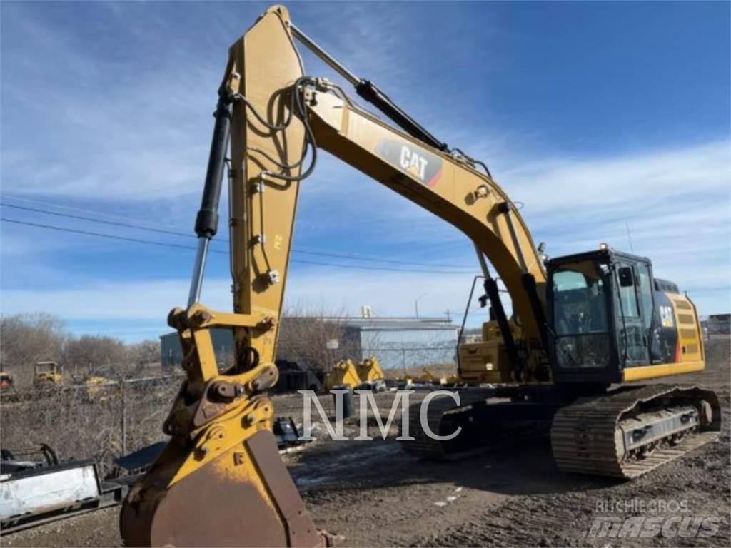 CAT 326FL Vikšriniai ekskavatoriai