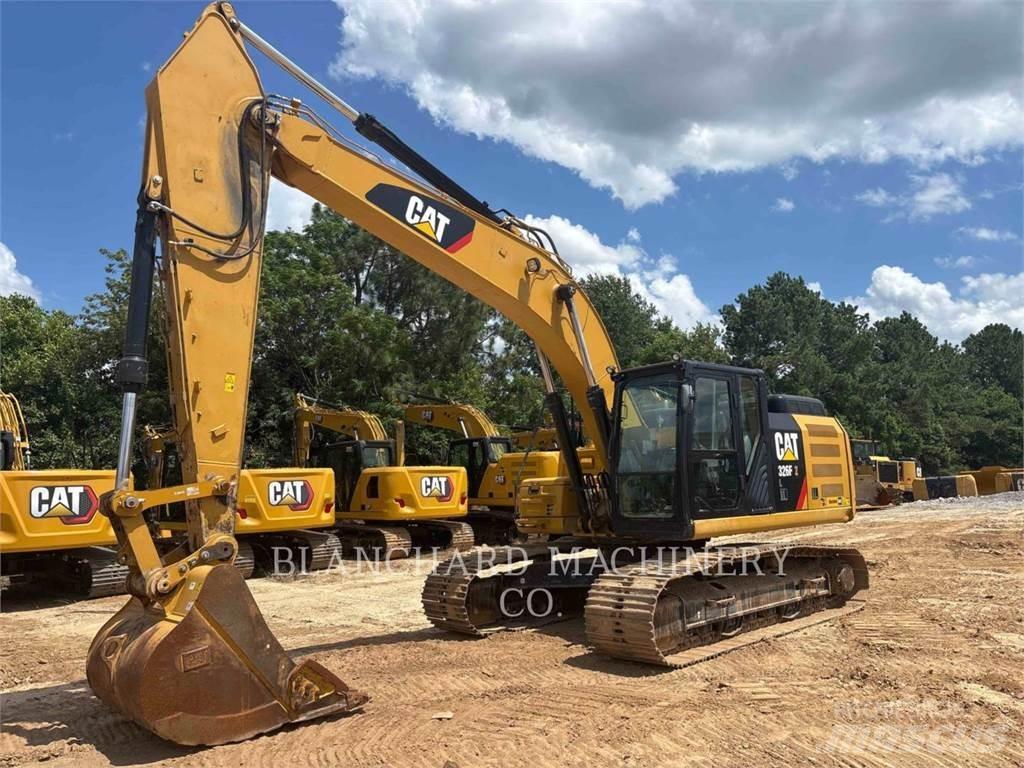 CAT 326FL Vikšriniai ekskavatoriai