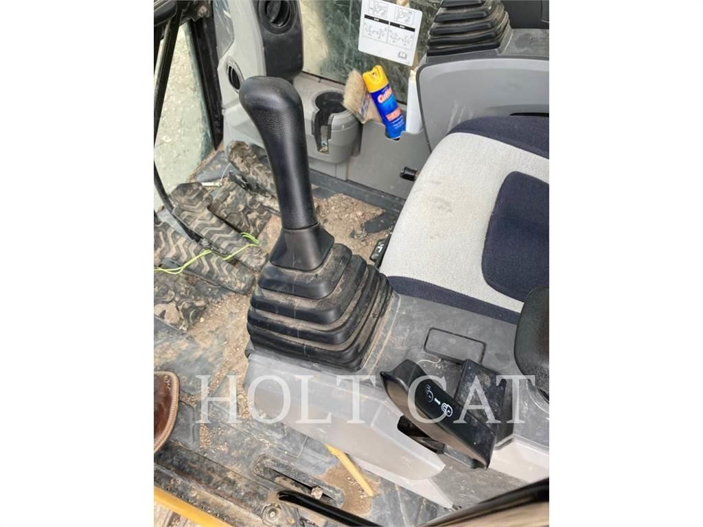 CAT 326FL Vikšriniai ekskavatoriai